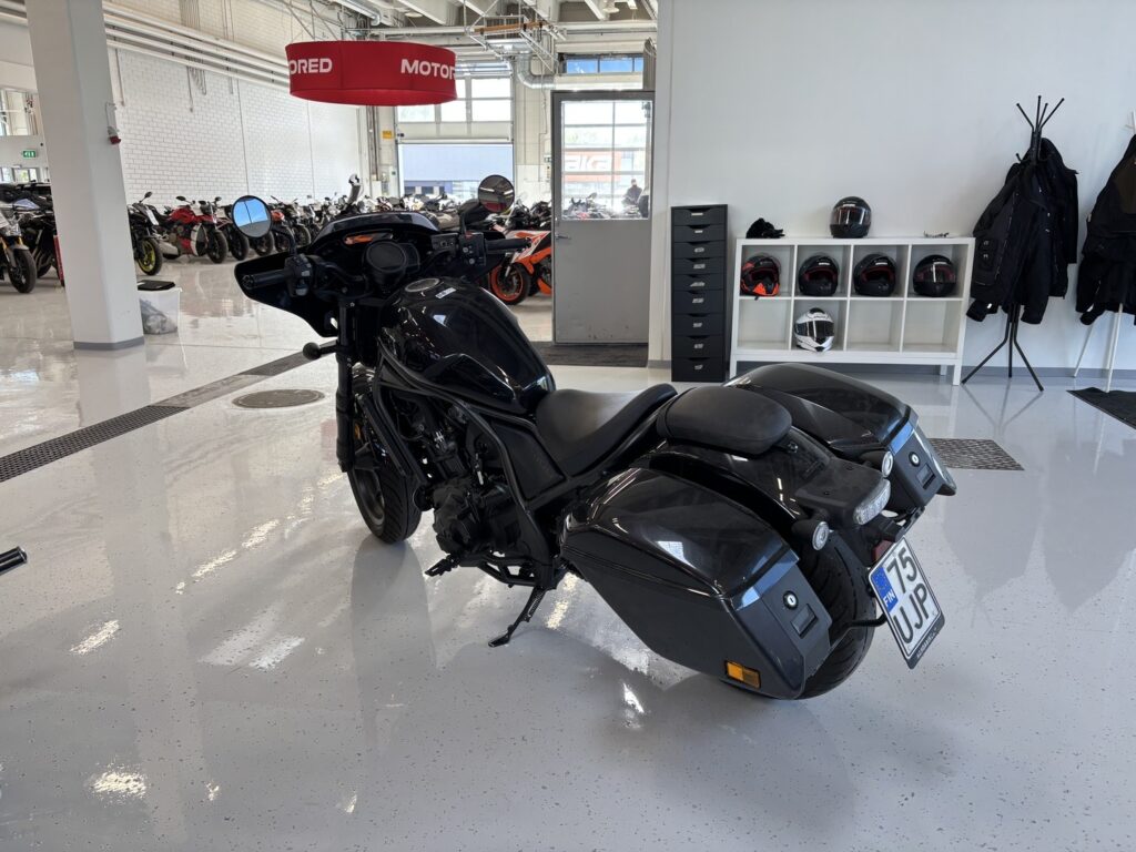 Honda - REBEL - 1100 DCT Touring // Juuri saapunut! / Automaatti / 2x laukut / Vakkari // Honda - REBEL - 1100 DCT Touring // Juuri saapunut! / Automaatti / 2x laukut / Vakkari // - Moottoripyörä