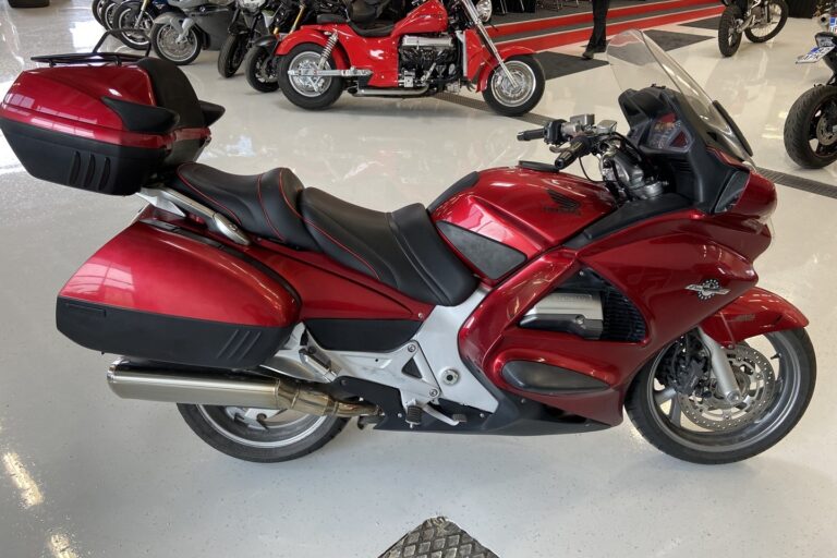 Honda - ST - 1300 Pan European ABS // Geelipenkki / 3x-laukut / Suomi-pyörä // - Moottoripyörä