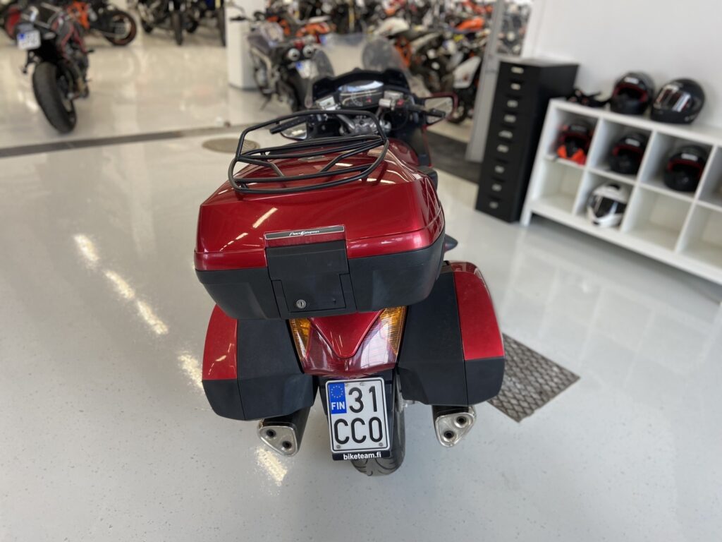 Honda - ST - 1300 Pan European ABS // Geelipenkki / 3x-laukut / Suomi-pyörä // Honda - ST - 1300 Pan European ABS // Geelipenkki / 3x-laukut / Suomi-pyörä // - Moottoripyörä