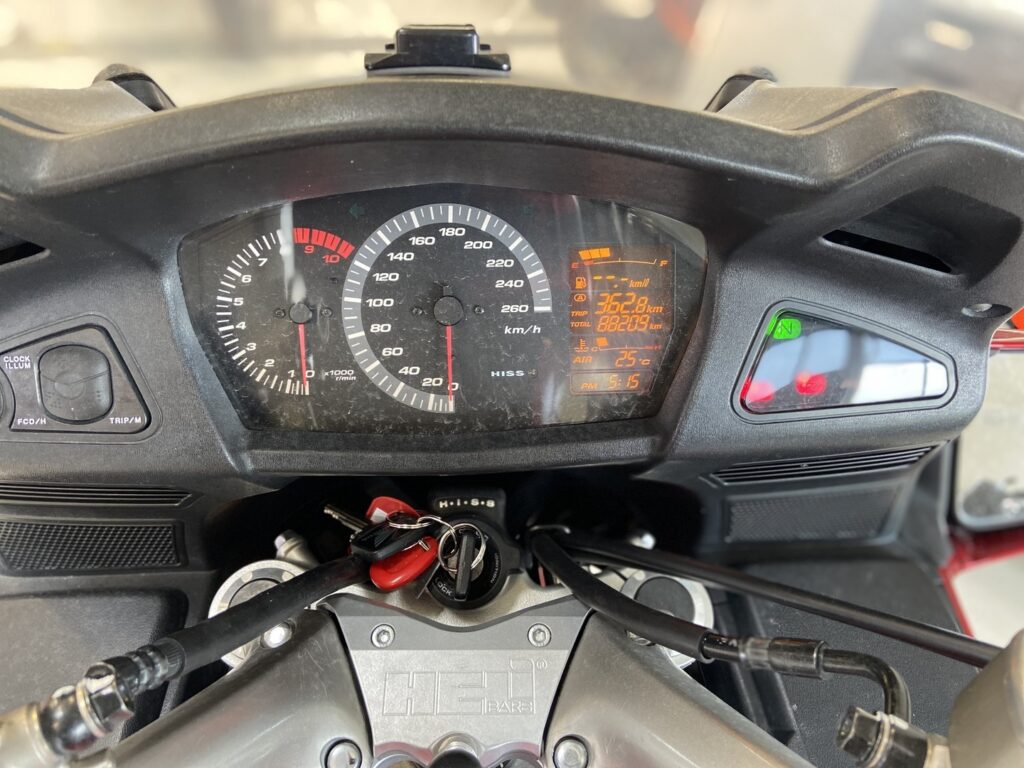 Honda - ST - 1300 Pan European ABS // Geelipenkki / 3x-laukut / Suomi-pyörä // Honda - ST - 1300 Pan European ABS // Geelipenkki / 3x-laukut / Suomi-pyörä // - Moottoripyörä