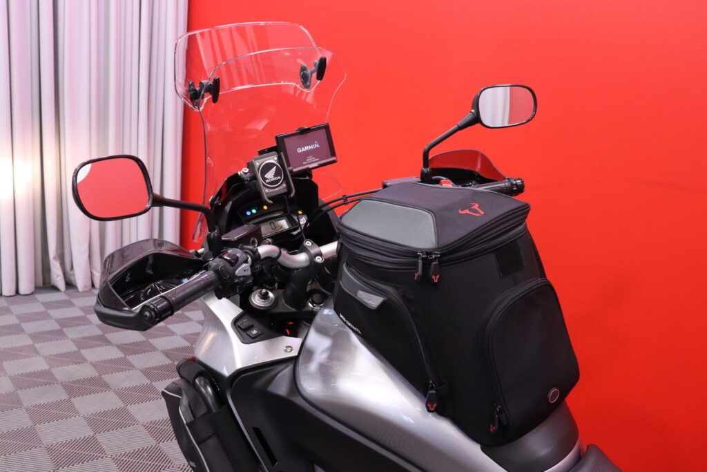 Honda - VFR - 1200 X Crosstourer // Navigointi / 4x laukut / ABS / TC / Juuri saapunut / Honda - VFR - 1200 X Crosstourer // Navigointi / 4x laukut / ABS / TC / Juuri saapunut / - Moottoripyörä