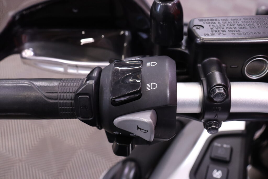Honda - VFR - 1200 X Crosstourer // Navigointi / 4x laukut / ABS / TC / Juuri saapunut / Honda - VFR - 1200 X Crosstourer // Navigointi / 4x laukut / ABS / TC / Juuri saapunut / - Moottoripyörä
