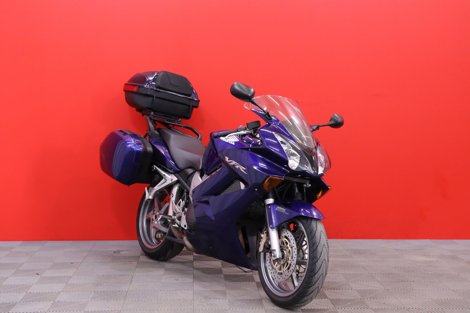 Honda - VFR - 800 VTEC  // Suomi-pyörä / DCBS / 3x laukut // - Moottoripyörä
