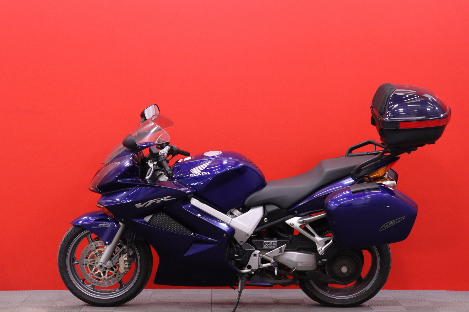 Honda - VFR - 800 VTEC  // Suomi-pyörä / DCBS / 3x laukut // - Moottoripyörä