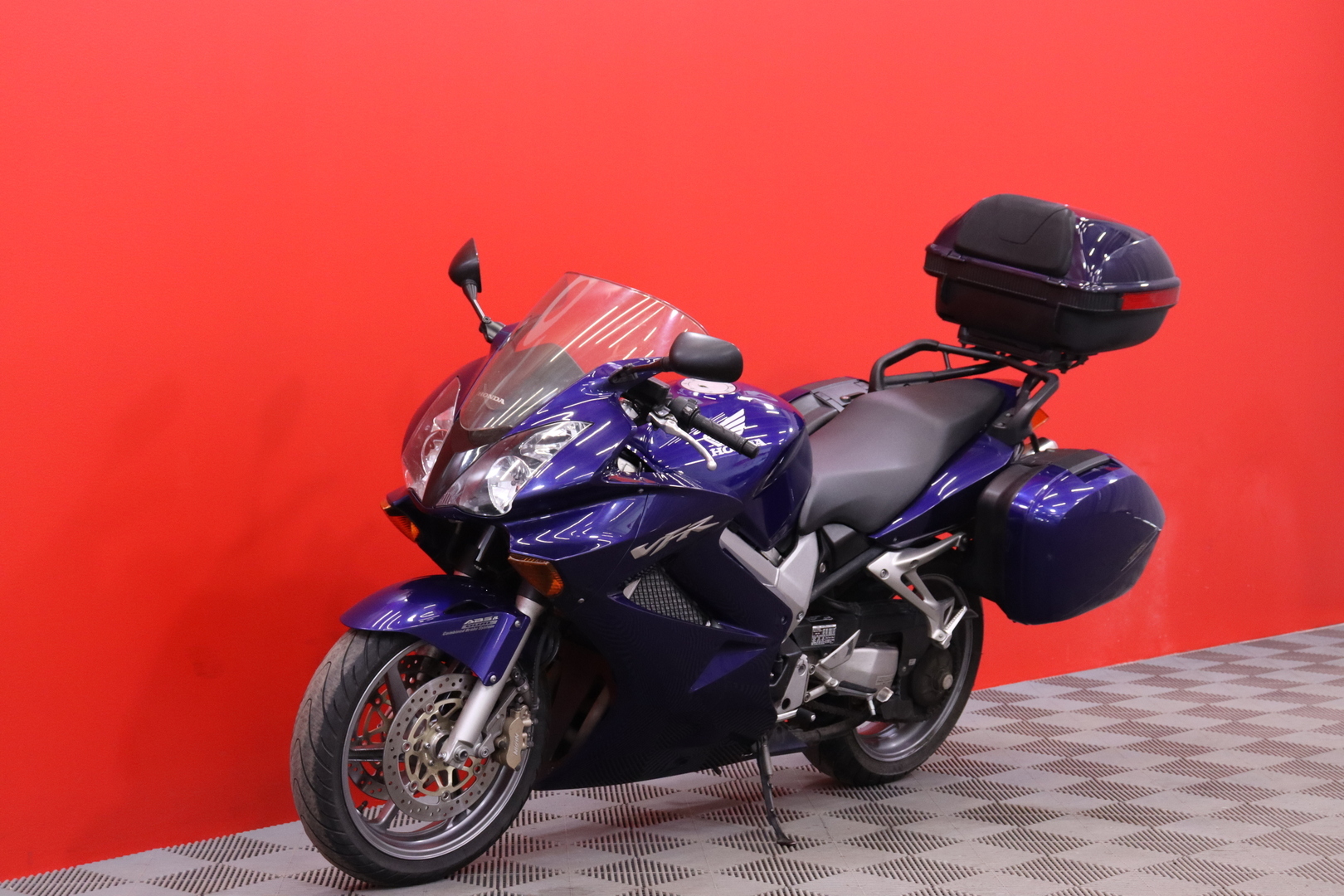 Honda - VFR - 800 VTEC  // Suomi-pyörä / DCBS / 3x laukut // - Moottoripyörä