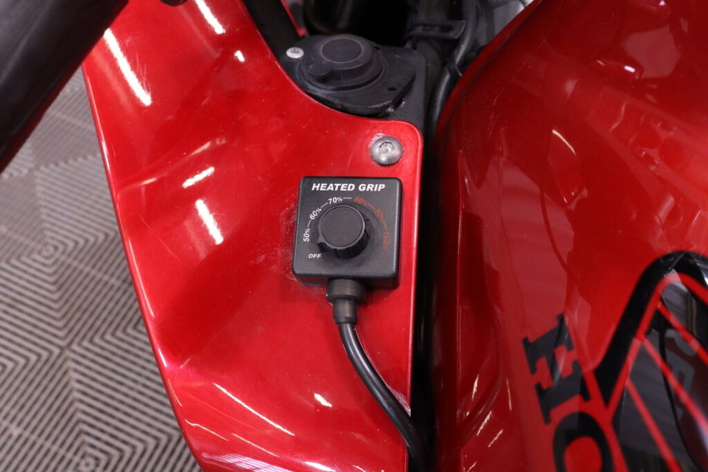 Honda - VFR - 800 VTEC ABS // 3x laukut / Navi / Kahvanlämmittimet / ABS / Vaihdenäyttö // Honda - VFR - 800 VTEC ABS // 3x laukut / Navi / Kahvanlämmittimet / ABS / Vaihdenäyttö // - Moottoripyörä