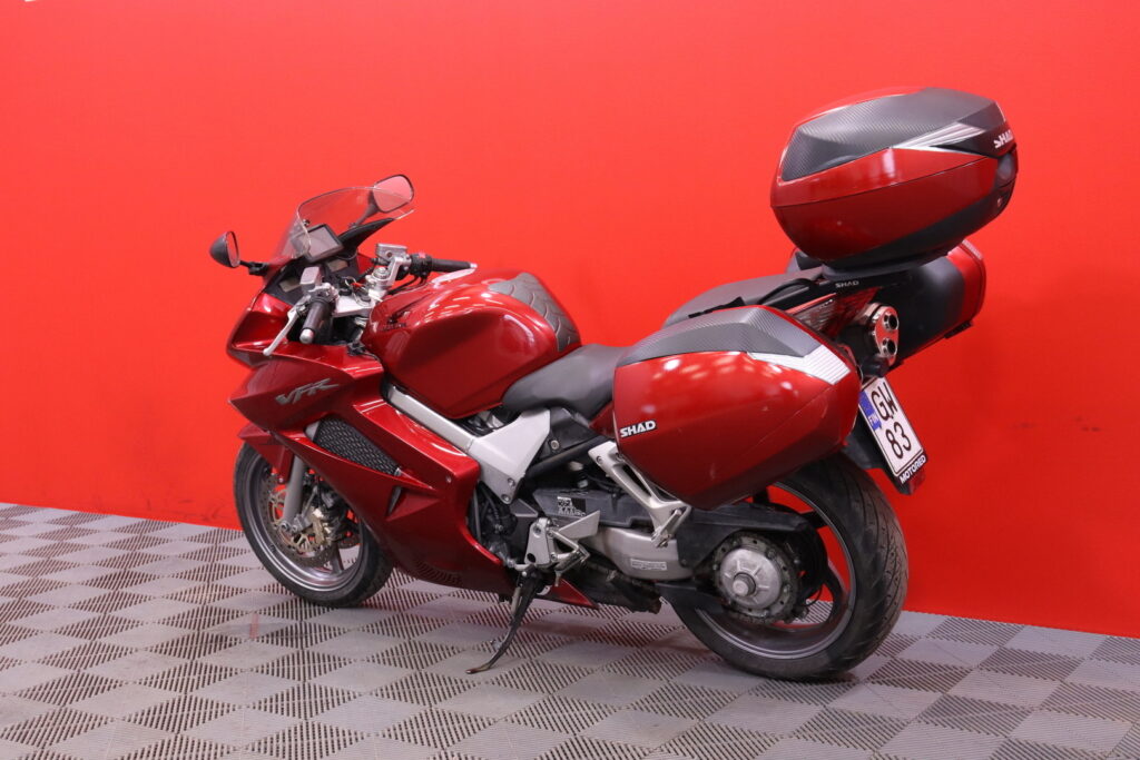 Honda - VFR - 800 VTEC ABS // 3x laukut / Navi / Kahvanlämmittimet / ABS / Vaihdenäyttö // Honda - VFR - 800 VTEC ABS // 3x laukut / Navi / Kahvanlämmittimet / ABS / Vaihdenäyttö // - Moottoripyörä