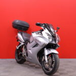 Honda - VFR - 800 VTEC // Huoltokirja / Delkevic / DCBS / Xenon / Kahvanlämmittimet / ABS // - Moottoripyörä
