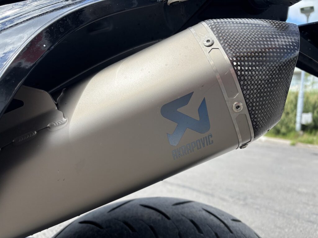 Husqvarna - 701 - Supermoto // Juuri saapunut! / Akrapovic / Brembo / ABS // Husqvarna - 701 - Supermoto // Juuri saapunut! / Akrapovic / Brembo / ABS // - Moottoripyörä