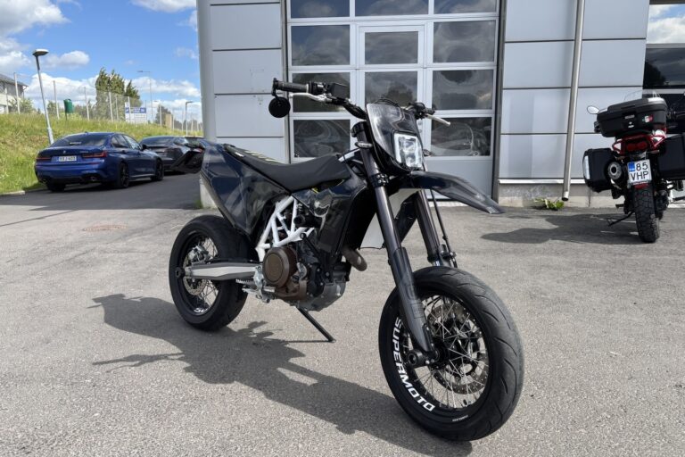 Husqvarna - 701 - Supermoto // Juuri saapunut! / Akrapovic / Brembo / ABS // - Moottoripyörä