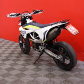 Husqvarna - 701 - Supermoto // Juuri saapunut! / Akrapovic / Brembo // - Moottoripyörä
