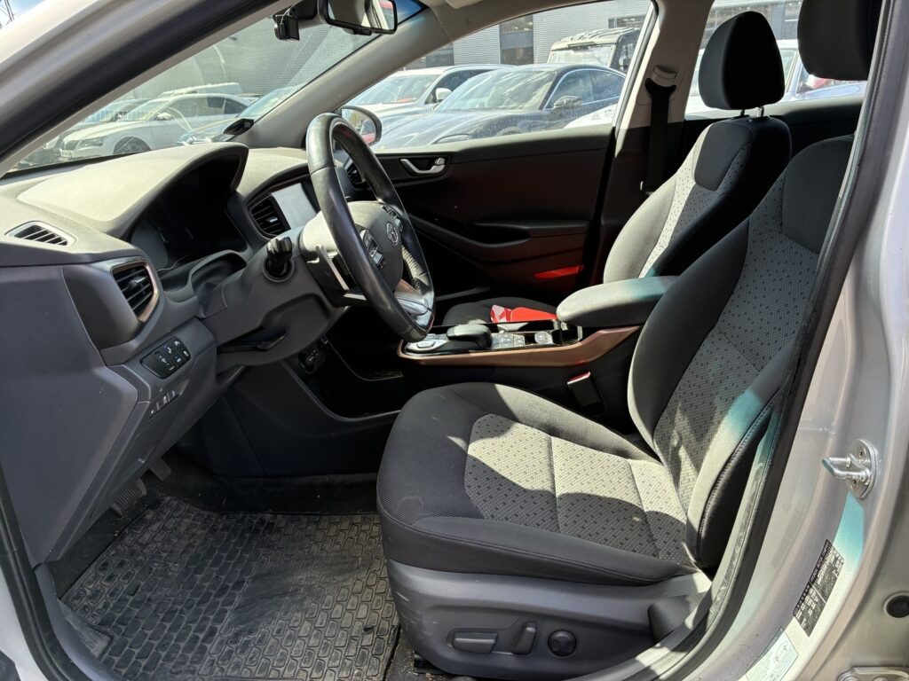 Hyundai - IONIQ electric - Style Hyundai - IONIQ electric - Style - Viistoperä