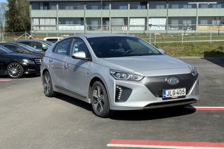 Hyundai - IONIQ electric - Style - Viistoperä