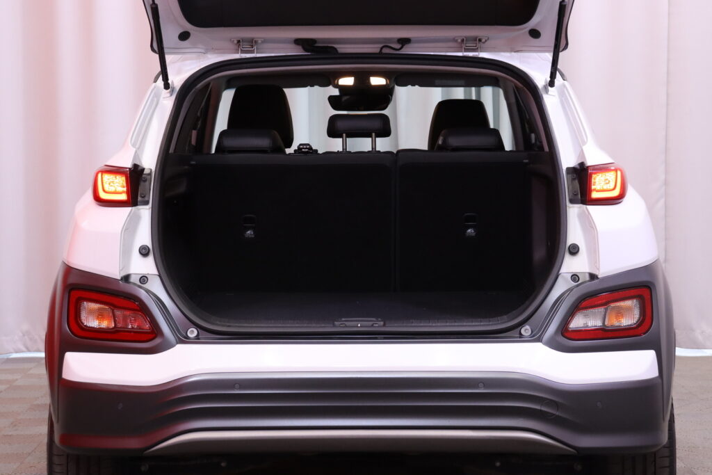 tuotekuva-Hyundai-Kona-Electric-CRC-881-2026-05-26-161506-28 tuotekuva-Hyundai-Kona-Electric-CRC-881-2026-05-26-161506-28