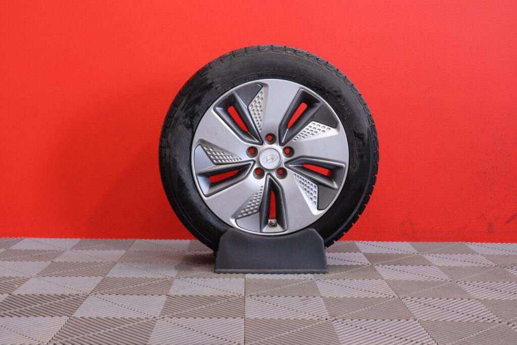 tuotekuva-Hyundai-Kona-Electric-CRC-881-2026-05-26-161506-29 tuotekuva-Hyundai-Kona-Electric-CRC-881-2026-05-26-161506-29