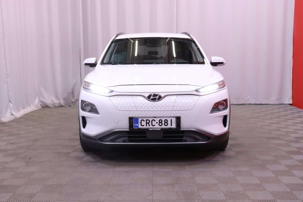 Hyundai - Kona Electric - 64 kWh 204 hv Style // Krell / Lämpöpumppu / ACC / Navi / Keyless / Ratinlämmitys / LED / P. kamera / CarPlay Hyundai - Kona Electric - 64 kWh 204 hv Style // Krell / Lämpöpumppu / ACC / Navi / Keyless / Ratinlämmitys / LED / P. kamera / CarPlay - Maastoauto