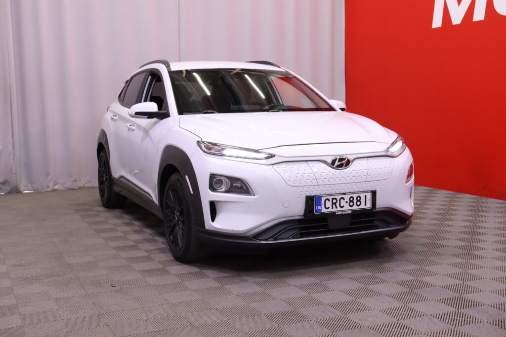 Hyundai - Kona Electric - 64 kWh 204 hv Style // Krell / Lämpöpumppu / ACC / Navi / Keyless / Ratinlämmitys / LED / P. kamera / CarPlay Hyundai - Kona Electric - 64 kWh 204 hv Style // Krell / Lämpöpumppu / ACC / Navi / Keyless / Ratinlämmitys / LED / P. kamera / CarPlay - Maastoauto