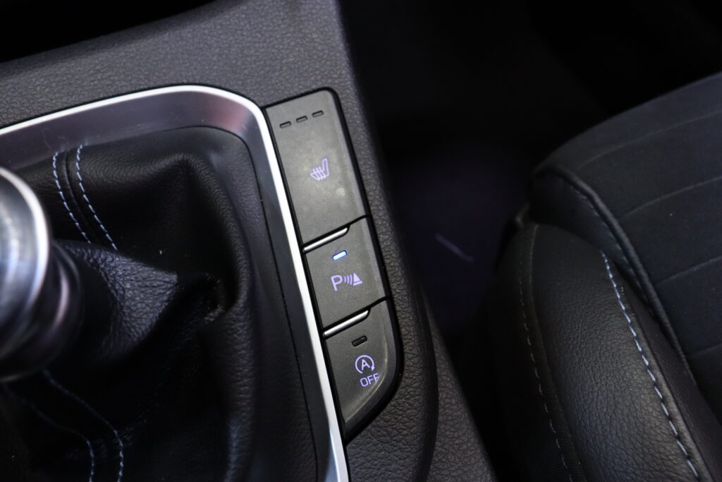 tuotekuva-Hyundai-i30-JMN-564-2026-05-23-135102-30 tuotekuva-Hyundai-i30-JMN-564-2026-05-23-135102-30