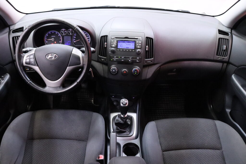tuotekuva-Hyundai-i30-XCY-230-2026-05-04-100506-15 tuotekuva-Hyundai-i30-XCY-230-2026-05-04-100506-15