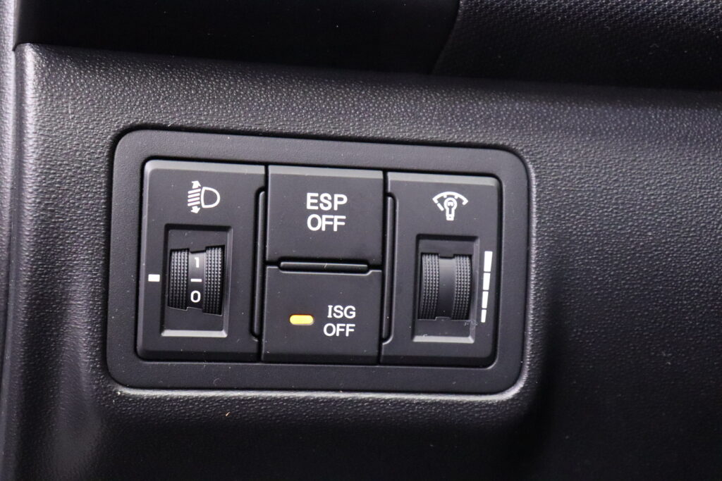 Hyundai - i30 - Wagon 1,6 CVVT 5MT ISG Comfort // Suomi-Auto / Huoltokirja / Sähkölasit / Isofix // Hyundai - i30 - Wagon 1,6 CVVT 5MT ISG Comfort // Suomi-Auto / Huoltokirja / Sähkölasit / Isofix // - Farmari