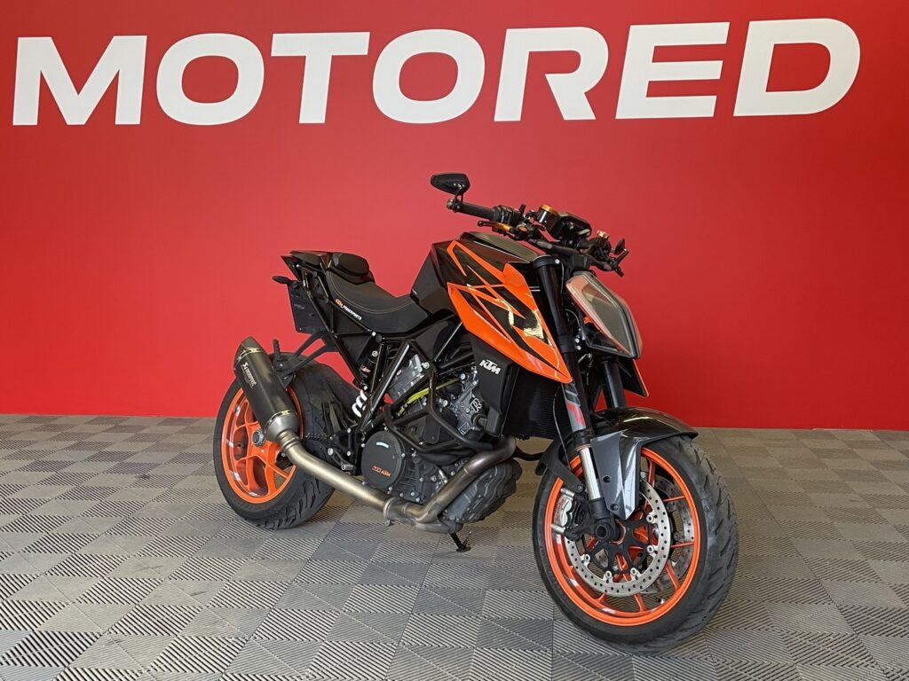 KTM - 1290 - Super Duke R // Juuri tullut / Suomi pyörä / Akrapovic / Kaatumaraudat // KTM - 1290 - Super Duke R // Juuri tullut / Suomi pyörä / Akrapovic / Kaatumaraudat // - Moottoripyörä