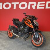 KTM - 1290 - Super Duke R // Juuri tullut / Suomi pyörä / Akrapovic / Kaatumaraudat // - Moottoripyörä