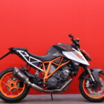 KTM - 1290 - Super Duke R // SC-Project / Quick Shift + / Huoltokirja / Track-pack // - Moottoripyörä