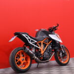 KTM - 1290 - Super Duke R // SC-Project / Quick Shift + / Huoltokirja / Track-pack // - Moottoripyörä