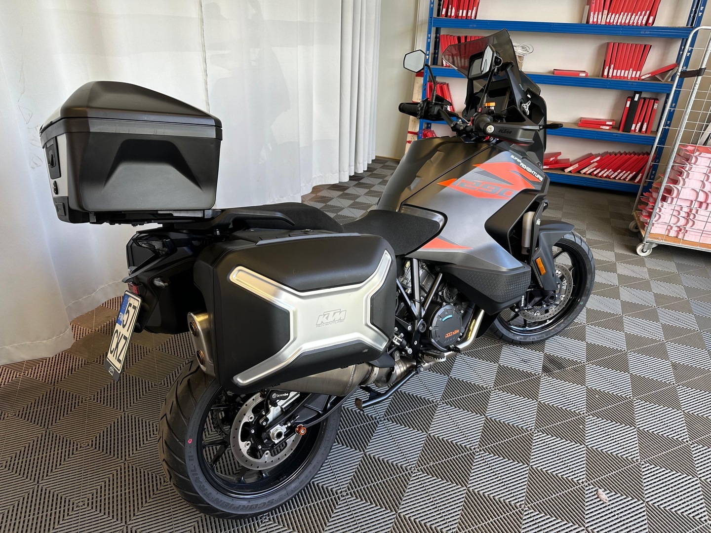 KTM - 1290 - Super Adventure S // Adap. Vakkari / Navi / Huoltokirja / Suomi-pyörä / 3x Laukut // - Moottoripyörä