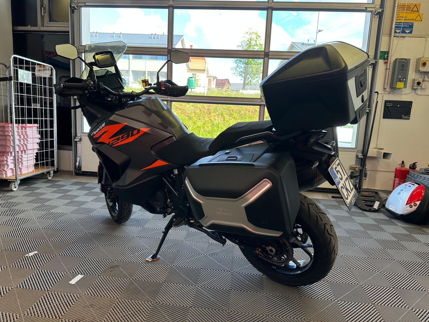 KTM - 1290 - Super Adventure S // Adap. Vakkari / Navi / Huoltokirja / Suomi-pyörä / 3x Laukut // - Moottoripyörä