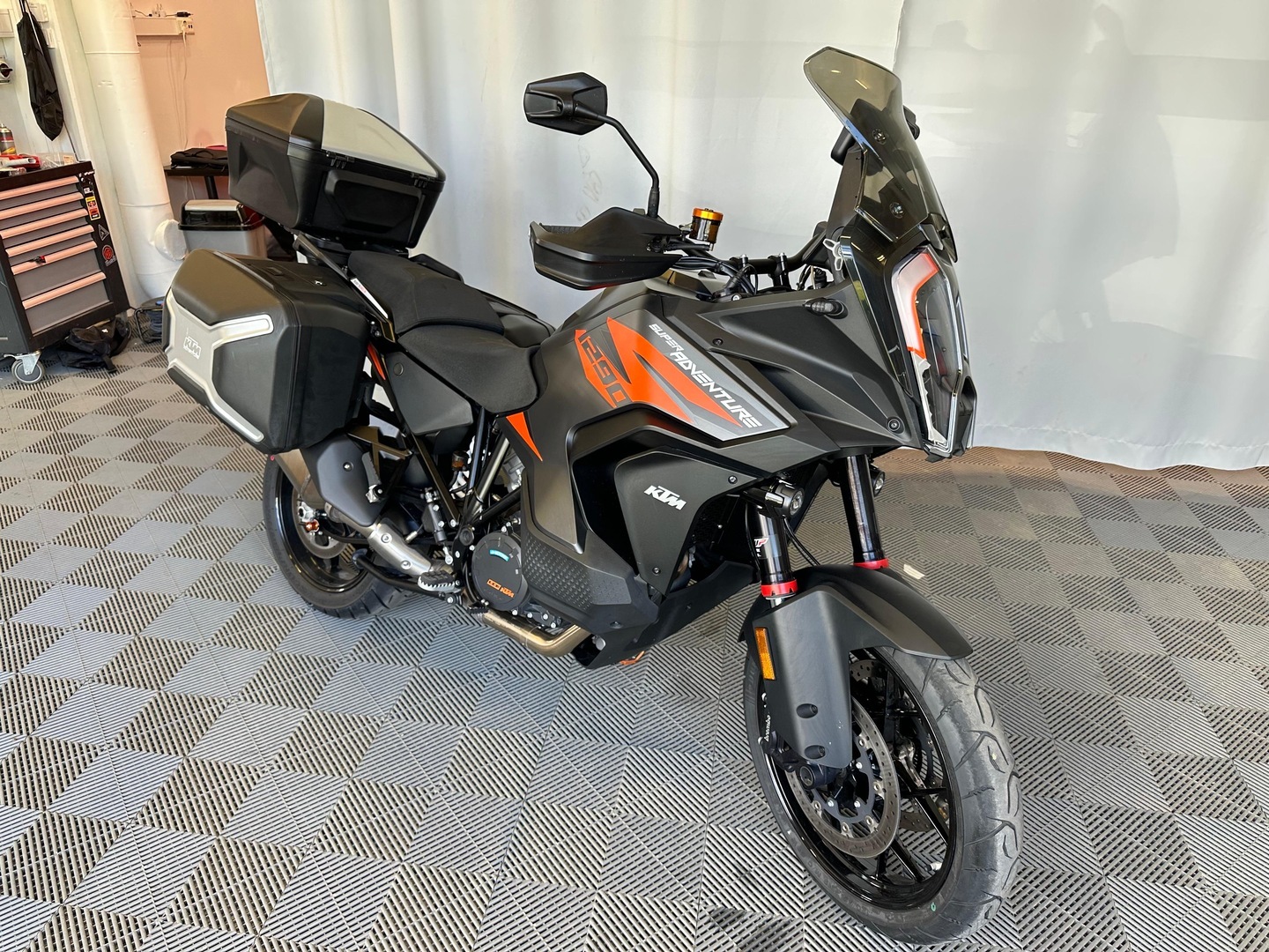 KTM - 1290 - Super Adventure S // Adap. Vakkari / Navi / Huoltokirja / Suomi-pyörä / 3x Laukut // - Moottoripyörä