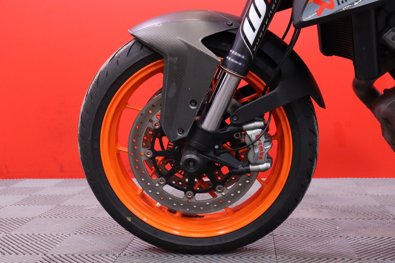 KTM - 1290 - Super Duke R // Akrapovic slipari + decat / 30tkm huolto tehty! // - Moottoripyörä