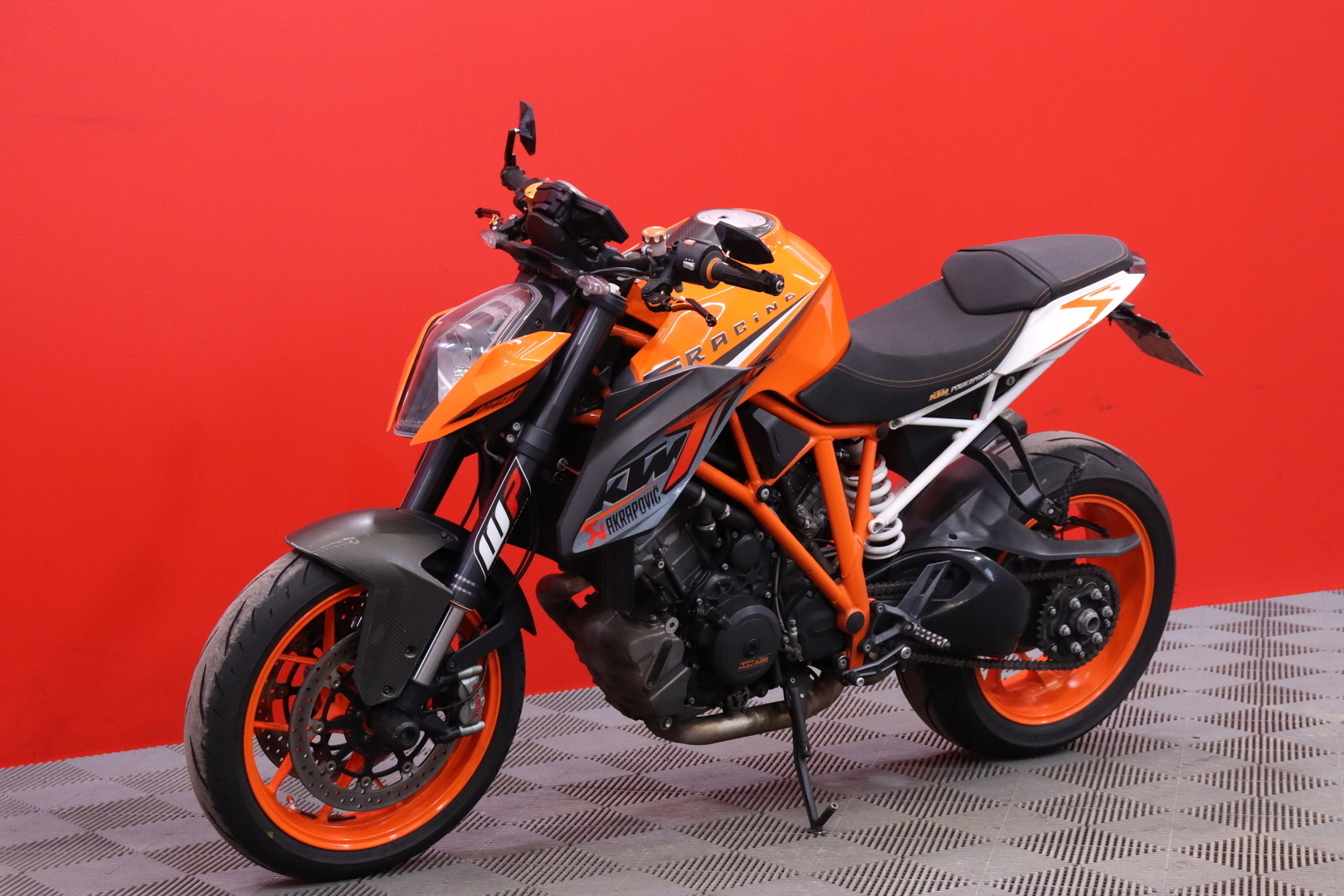 KTM - 1290 - Super Duke R // Akrapovic slipari + decat / 30tkm huolto tehty! // - Moottoripyörä