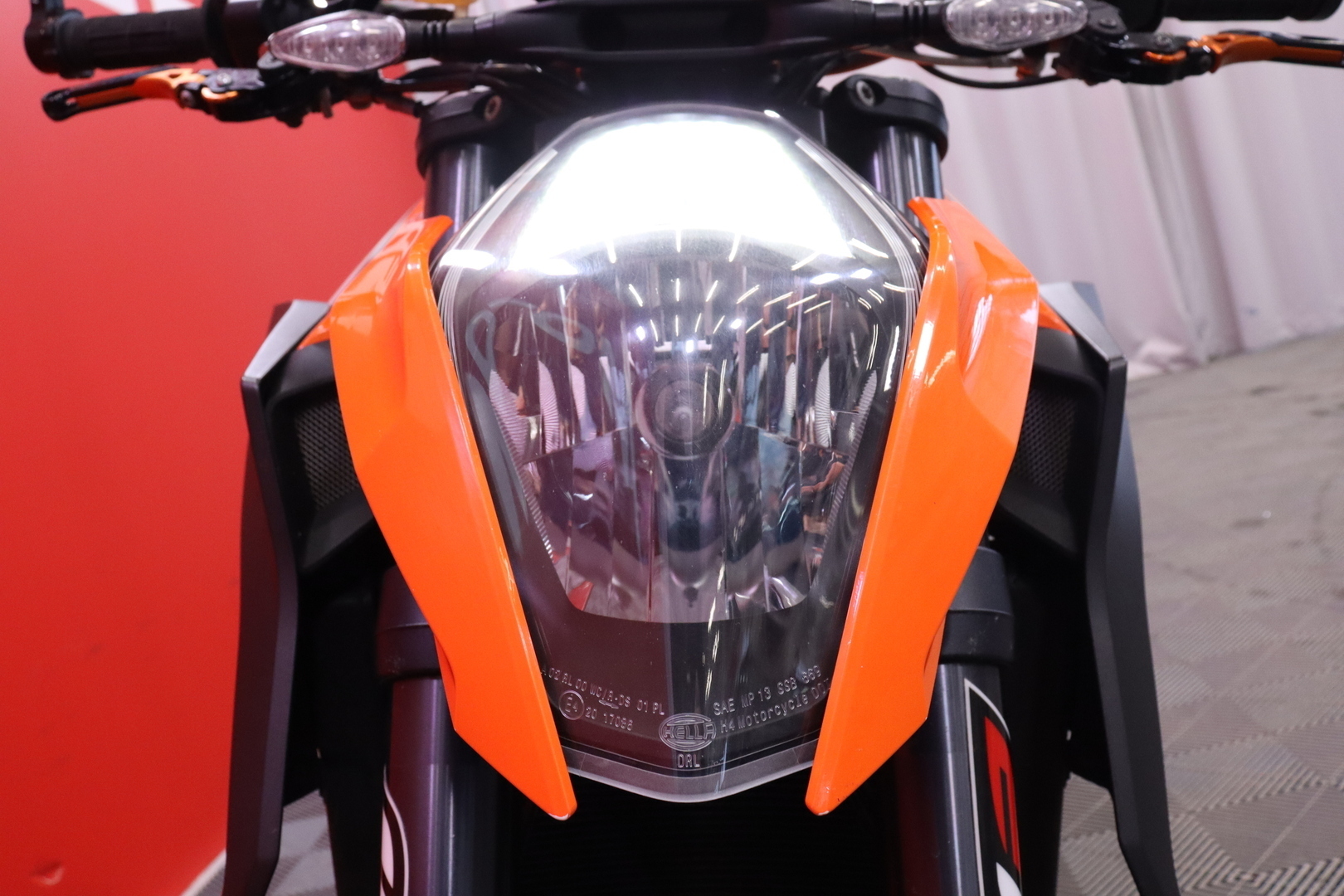 KTM - 1290 - Super Duke R // Akrapovic slipari + decat / 30tkm huolto tehty! // - Moottoripyörä