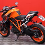 KTM - 1290 - Super Duke R // Akrapovic slipari + decat / 30tkm huolto tehty! // - Moottoripyörä
