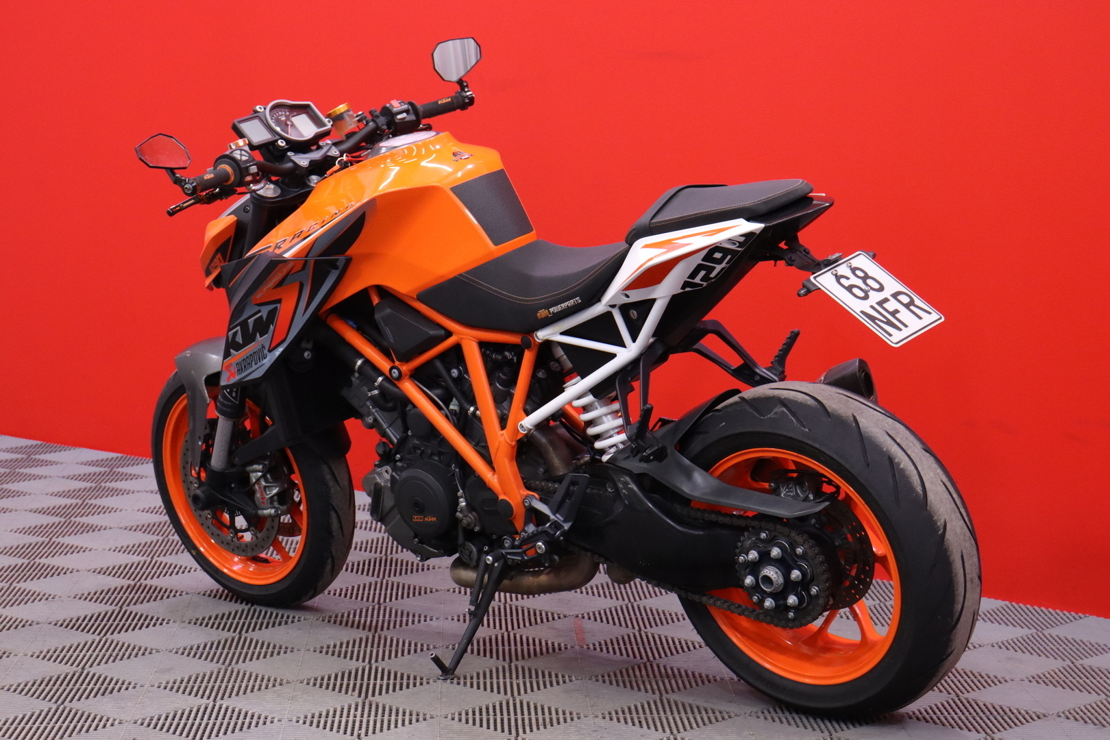 KTM - 1290 - Super Duke R // Akrapovic slipari + decat / 30tkm huolto tehty! // - Moottoripyörä