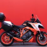 KTM - 1290 - Super Duke GT // 3x Laukut / Cobra / Vakkari / Keyless // - Moottoripyörä
