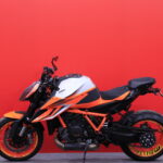 KTM - 1290 - Super Duke R // Dominator / Shifter / Vakkari / Keyless // - Moottoripyörä