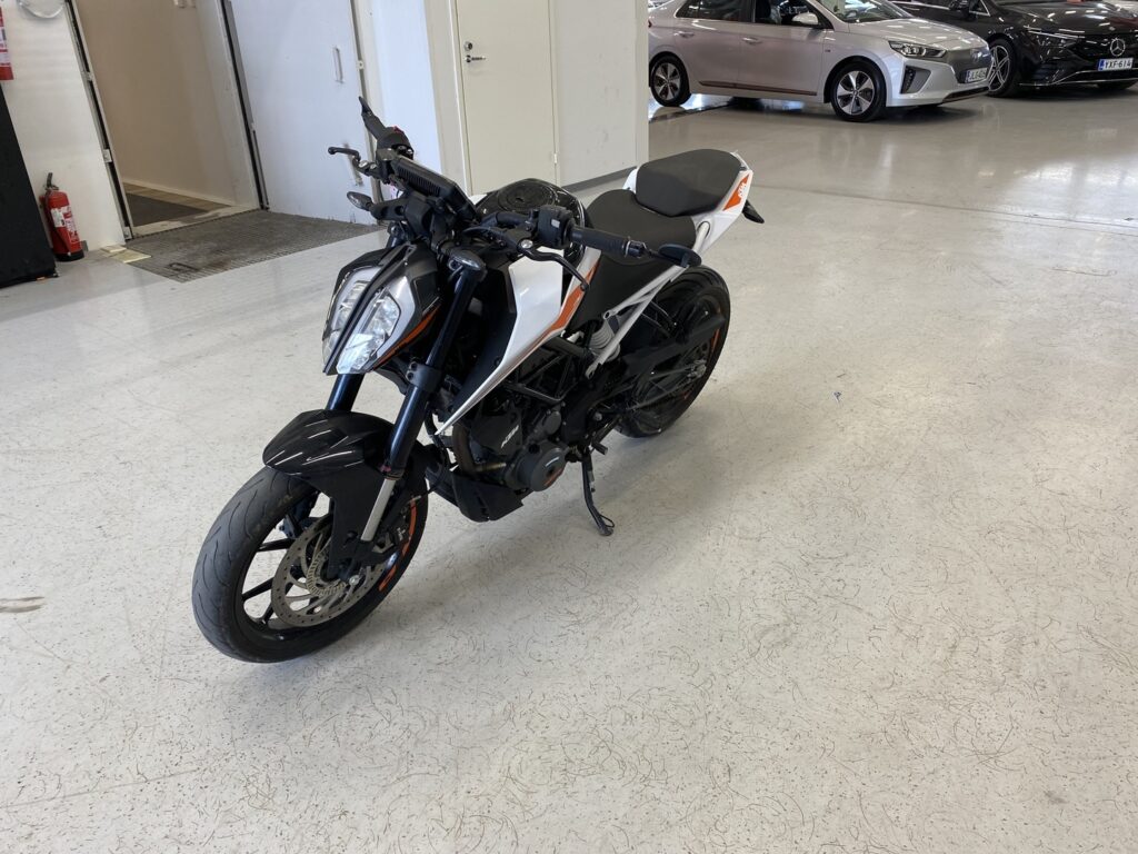 KTM - 390 - Duke // Juuri saapunut! / Suomi-pyörä // KTM - 390 - Duke // Juuri saapunut! / Suomi-pyörä // - Moottoripyörä