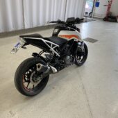 KTM - 390 - Duke // Juuri saapunut! / Suomi-pyörä // - Moottoripyörä
