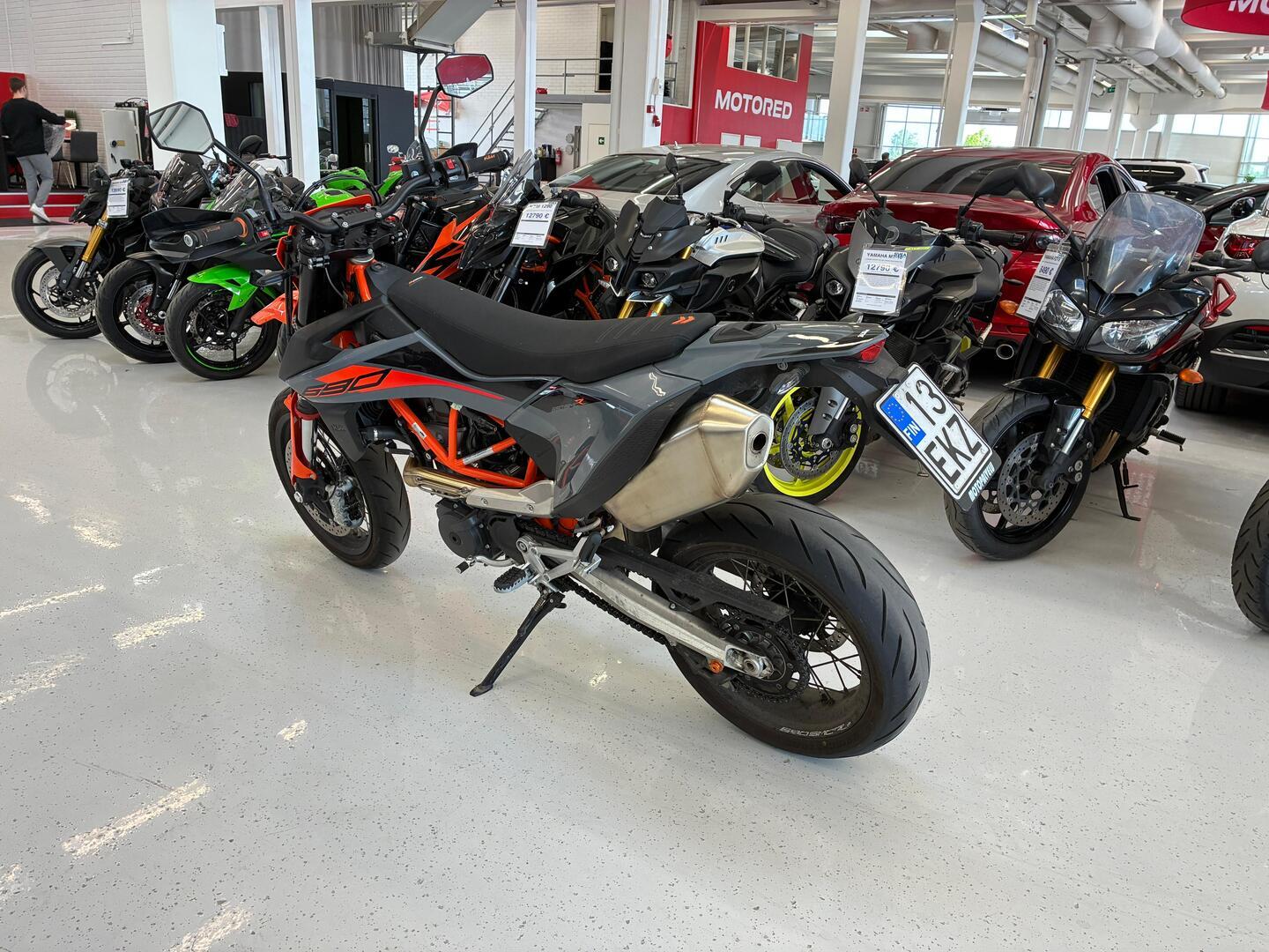 KTM - 690 - SMC-R // ABS / TC / Shifter / Fuel kit // - Moottoripyörä