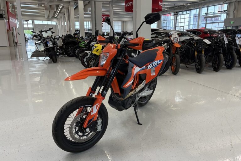 KTM - 690 - SMC-R // Remus / Shifter / TC / ABS / Map selector / Suomi-pyörä // - Moottoripyörä