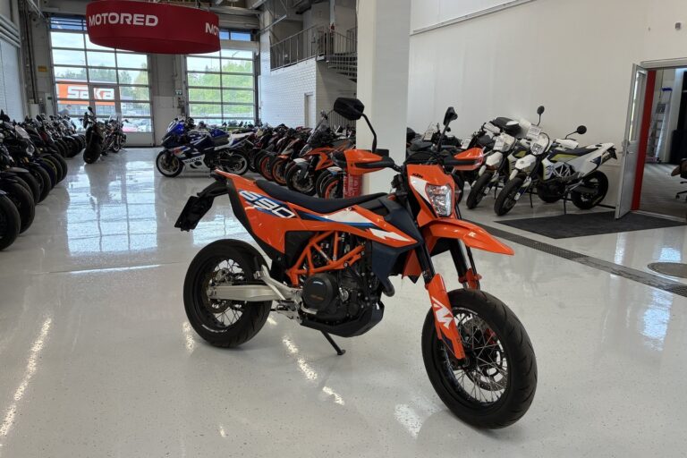 KTM - 690 - SMC-R // Remus / Shifter / TC / ABS / Map selector / Suomi-pyörä // - Moottoripyörä