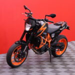 KTM - 690 - Duke R // Akrapovic / UUDEMPI MALLI, TFT MIttari /  / ABS + TC // - Moottoripyörä