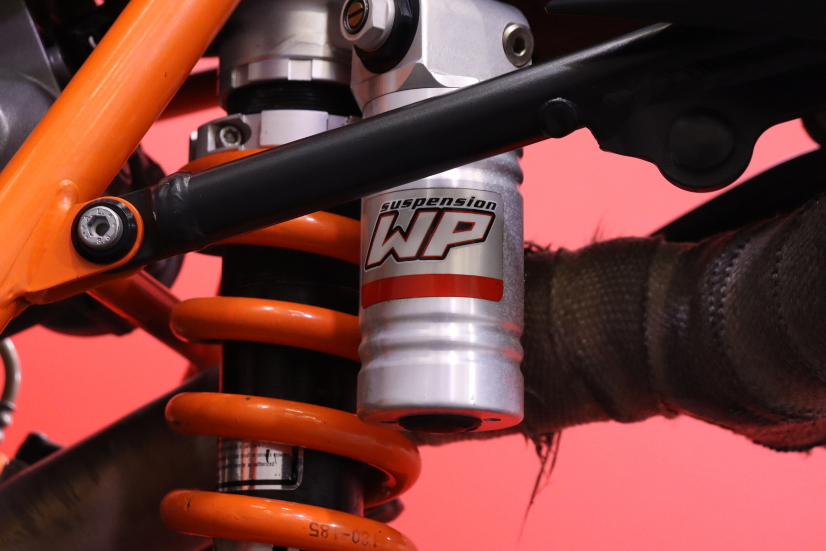 KTM - 990 - Super Duke R // Suomi-Pyörä / Huoltokirja / Custom Putki / Erittäin siisti yksilö! - Moottoripyörä