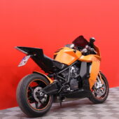 KTM - RC - 8 // Suomi-pyörä / Huoltokirja / Ohjausiskari / Brembo / 3x avain // - Moottoripyörä