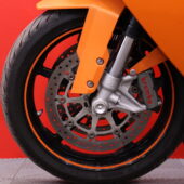 KTM - RC - 8 // Suomi-pyörä / Huoltokirja / Ohjausiskari / Brembo / 3x avain // - Moottoripyörä