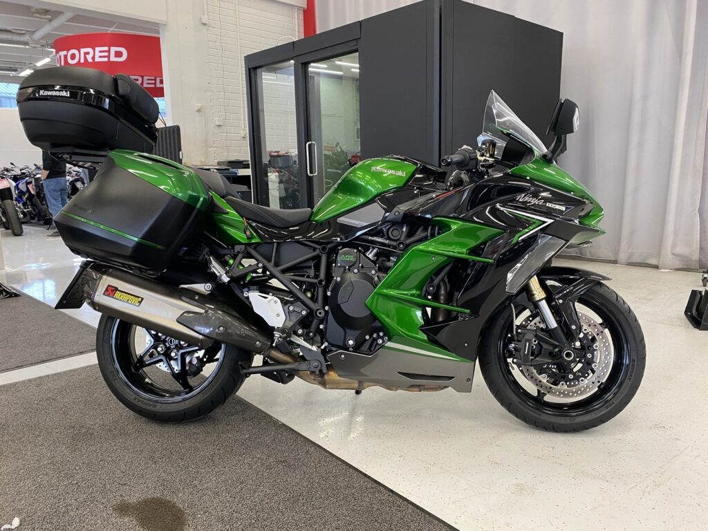 Kawasaki - H2 - SX // Juuri saapunut! / Adapt Vakkari / 3x laukut / BLIS / Akrapovic // Kawasaki - H2 - SX // Juuri saapunut! / Adapt Vakkari / 3x laukut / BLIS / Akrapovic // - Moottoripyörä