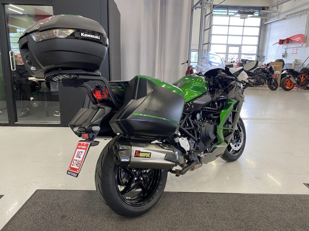 Kawasaki - H2 - SX // Juuri saapunut! / Adapt Vakkari / 3x laukut / BLIS / Akrapovic // Kawasaki - H2 - SX // Juuri saapunut! / Adapt Vakkari / 3x laukut / BLIS / Akrapovic // - Moottoripyörä