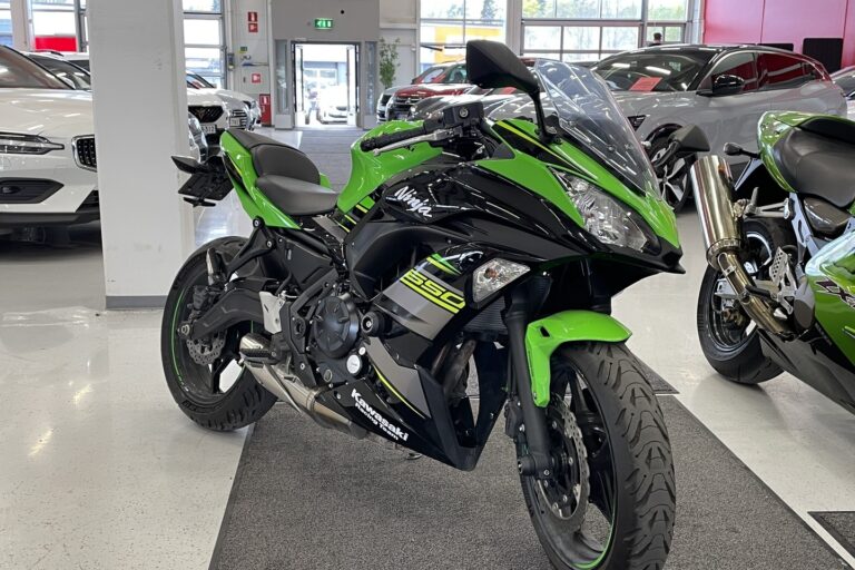 Kawasaki - NINJA - 650 // Juuri saapunut / Suomi pyörä / Huoltokirja / ABS // - Moottoripyörä